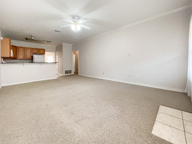 1401 Bagby Ave, Unit 10 in Waco, TX - Building Photo - Building Photo