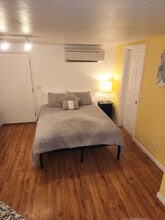 1428 Crown Ave in Medford, OR - Foto de edificio - Building Photo