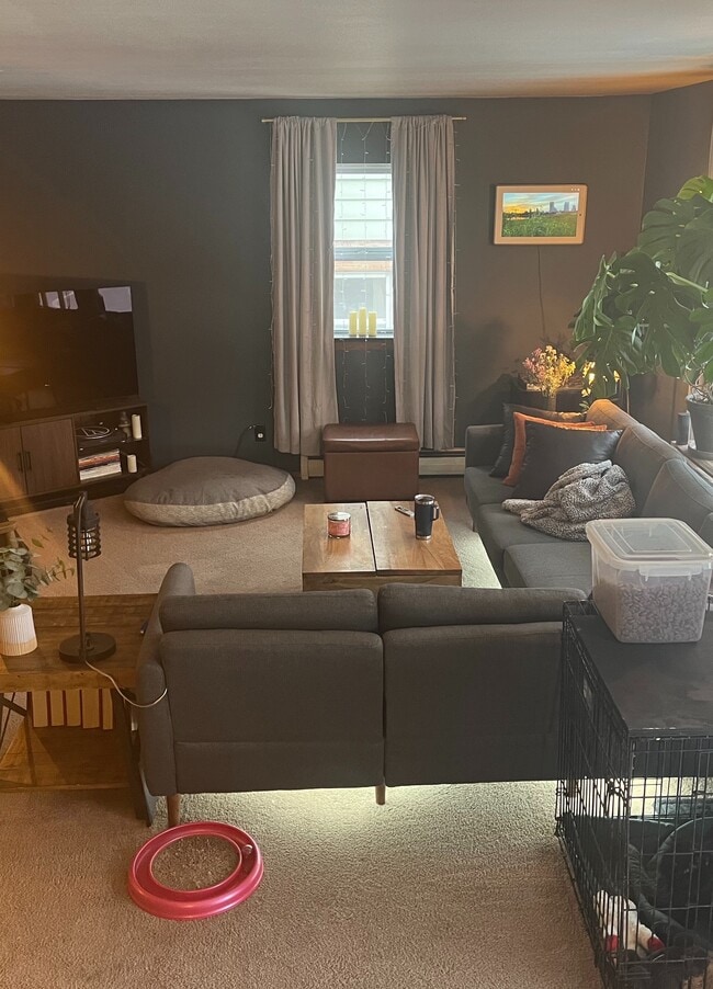 12133 W Bluemound Rd in Wauwatosa, WI - Building Photo - Building Photo