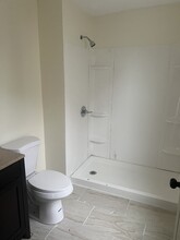5 Strand Pl in Southbridge, MA - Building Photo - Building Photo