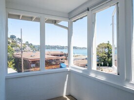 315 Valley St in Sausalito, CA - Building Photo
