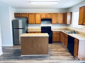 1448 Jordans Pond Ln in Charlotte, NC - Building Photo - Building Photo
