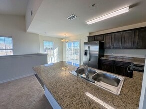 The Lofts at Valencia in Edmond, OK - Building Photo - Building Photo