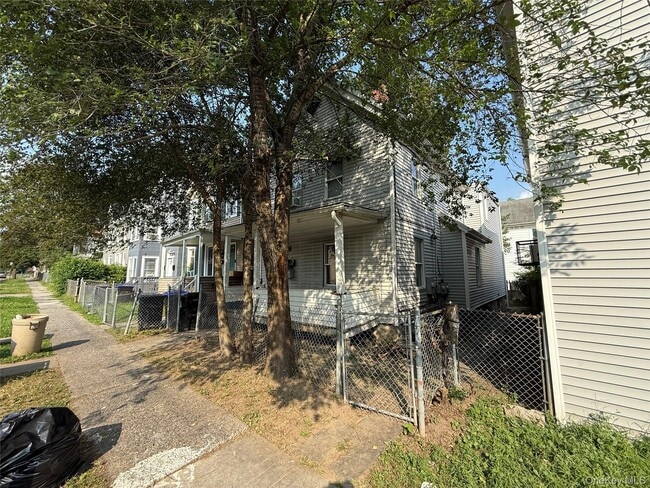 property at 190 Winnikee Ave
