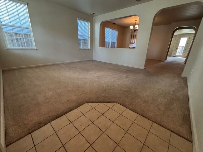 6610 Yellowstone Cir in Discovery Bay, CA - Building Photo - Building Photo