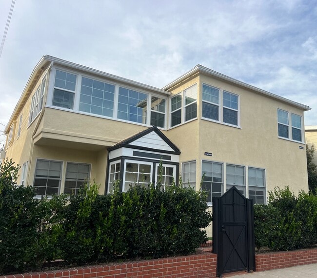 45 Coronado Ave, Unit 45 Coronado, Unit 45 Coronado