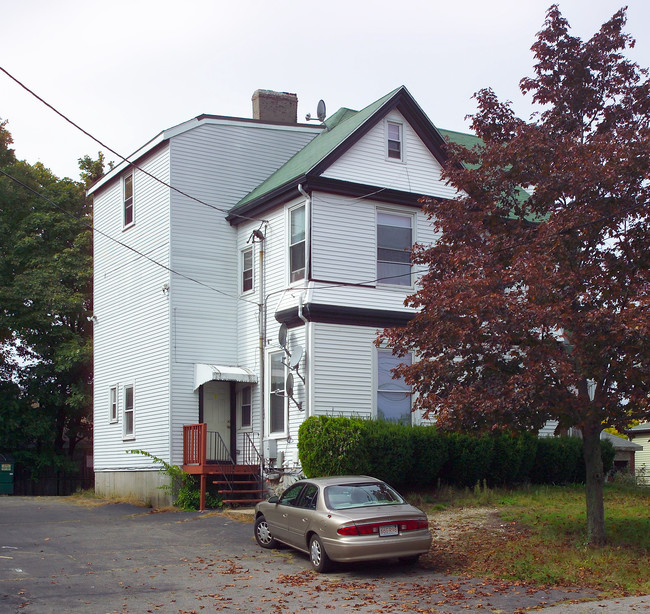 154 Elm St in Quincy, MA - Building Photo - Building Photo