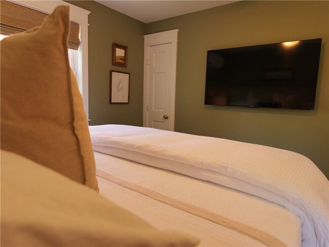 property at 5 Bevins Rd