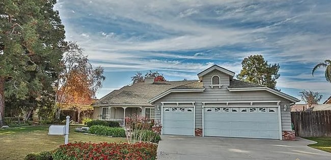 property at 5021 Panorama Dr