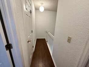 18308 W 58th Pl in Golden, CO - Foto de edificio - Building Photo