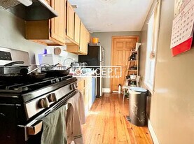 11 Sewall St in Boston, MA - Building Photo