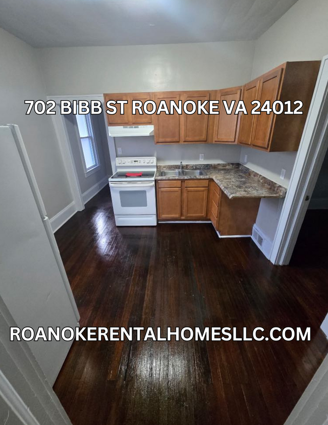 702 Bibb St NE in Roanoke, VA - Building Photo - Building Photo