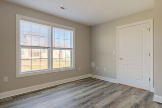 370 Twig St in Christiansburg, VA - Building Photo - Building Photo