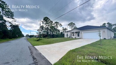 1006 Westunder St SE in Palm Bay, FL - Building Photo - Building Photo