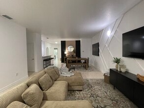 3111 Sun Lake Ct in Kissimmee, FL - Building Photo - Building Photo