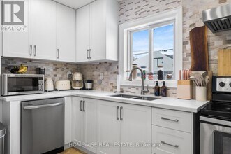 236 Belgravia Ave in Toronto, ON - Building Photo - Building Photo