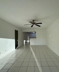 5933 Forest Hill Blvd in West Palm Beach, FL - Building Photo - Building Photo