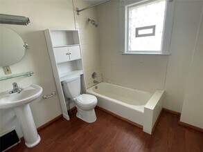 912 W 2nd St in Erie, PA - Building Photo - Building Photo