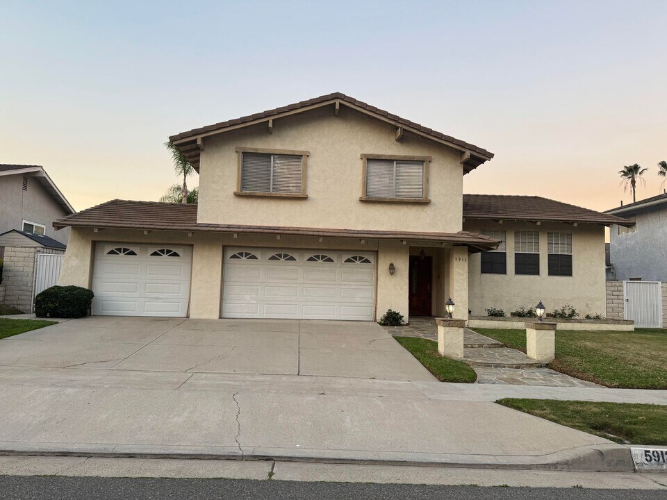 5913 E Tiber Dr in Anaheim, CA - Building Photo