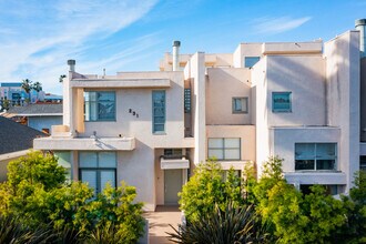 231 Bay St in Santa Monica, CA - Foto de edificio - Building Photo