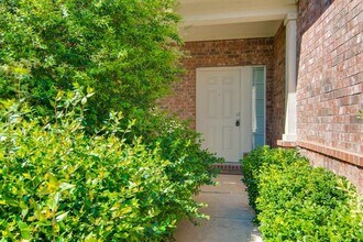 7529 Lazy Spur Blvd in Fort Worth, TX - Building Photo - Building Photo