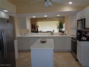 6115 Reserve Cir in Naples, FL - Building Photo - Building Photo
