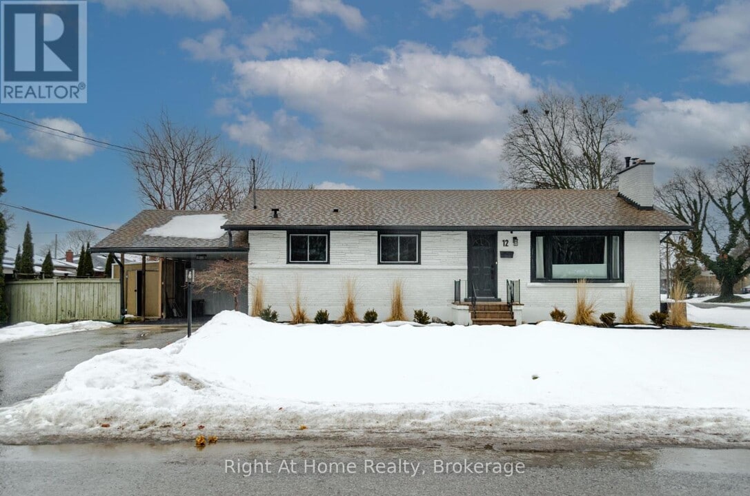 12 Northwood Dr in St Catharines, ON - Building Photo