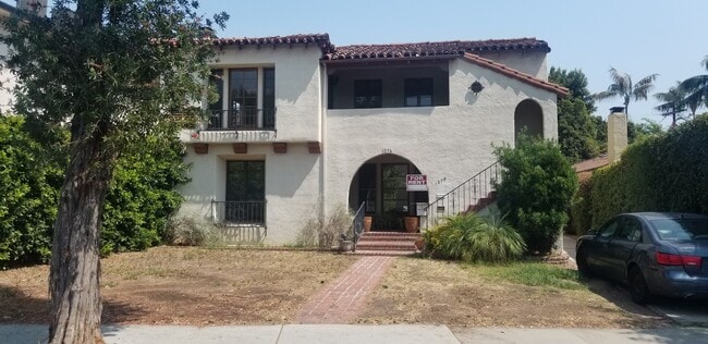 property at 1278 S Burnside Ave