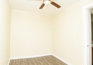 1121 N 29th St in Lincoln, NE - Building Photo - Building Photo