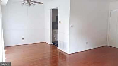 4886 W Brigantine Ct in Wilmington, DE - Building Photo - Building Photo