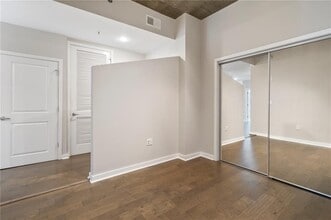 855 Peachtree St NE in Atlanta, GA - Foto de edificio - Building Photo