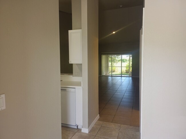 331 NE 24th Ave in Cape Coral, FL - Building Photo - Building Photo