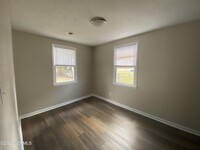 1112 Davis St photo'