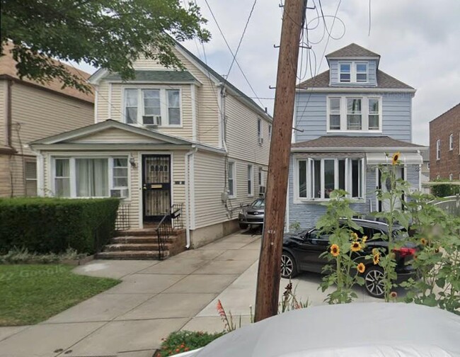218-05 100th Ave in Queens, NY - Building Photo - Building Photo