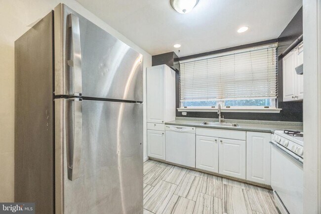 1718 French St in Philadelphia, PA - Building Photo - Building Photo