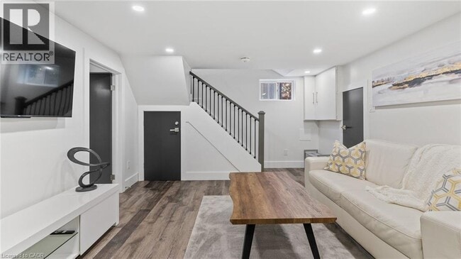 777 Upper Gage Ave in Hamilton, ON - Building Photo - Building Photo