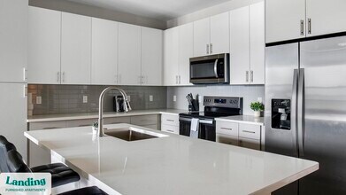 4902 Cosmos Cir in Wimauma, FL - Foto de edificio - Building Photo