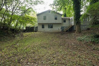 3038 Courtney Dr in Marietta, GA - Building Photo - Building Photo