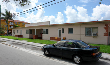 900 SW 3rd St in Miami, FL - Building Photo - Building Photo