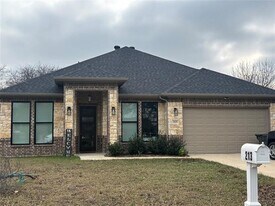213 Sperry Ln in Red Oak, TX - Building Photo