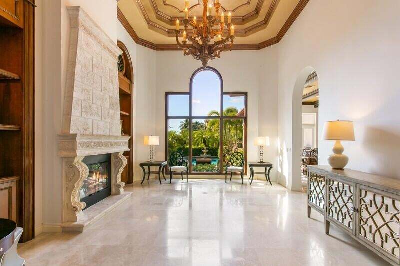 832 Harbour Isles Pl in West Palm Beach, FL - Foto de edificio