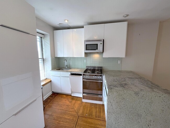 property at 129 Mercer St
