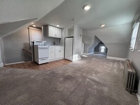 202 N 5th St in Emmaus, PA - Building Photo