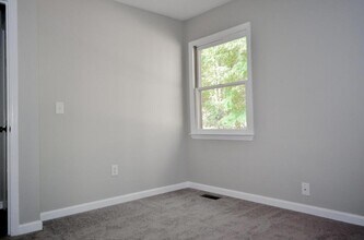 108 New Cooper Square in Chapel Hill, NC - Building Photo - Building Photo