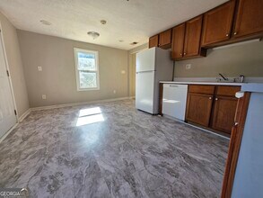 531 Old Stone Rd in Villa Rica, GA - Building Photo - Building Photo