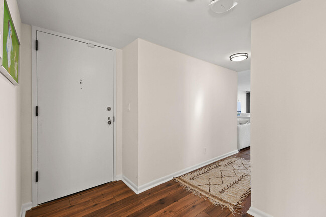 529 S Flagler Dr in West Palm Beach, FL - Building Photo - Building Photo