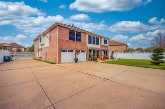 808 Sabona Dr in Desoto, TX - Building Photo - Building Photo