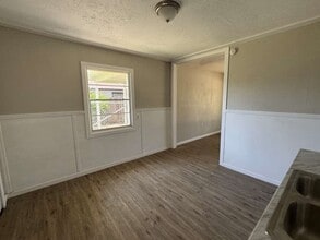 904 E Stanford St in Lubbock, TX - Building Photo - Building Photo