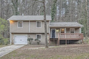 3735 Somerset Dr SW in Marietta, GA - Building Photo