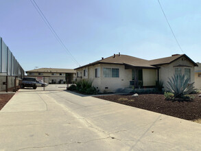 15522 Woodruff Ave. in Bellflower, CA - Building Photo - Building Photo